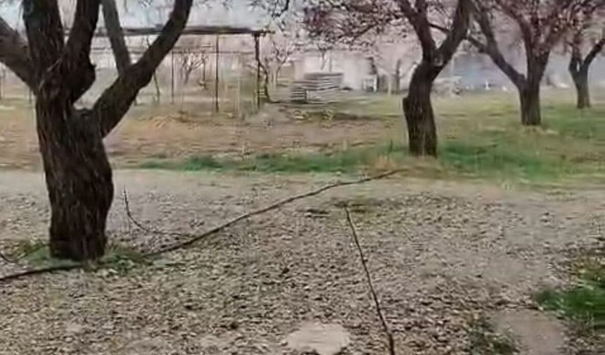 Malatya’da Sağanak Yağış Doluya Dönüştü