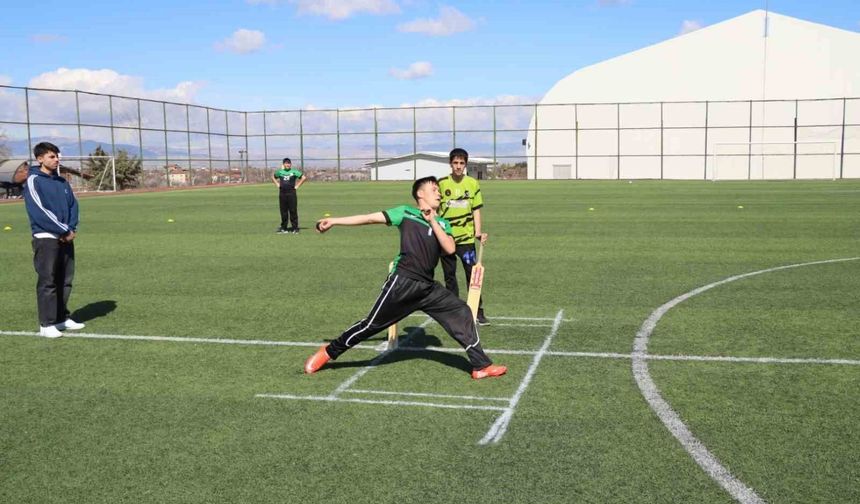 Malatya’da Yıldızlar Kriket Müsabakaları Başladı