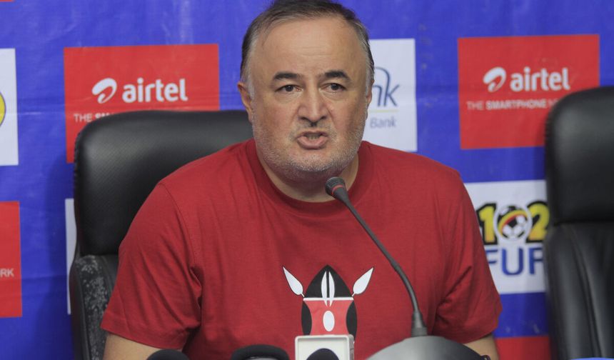 Türk futbolcunun acı günü! Ünlü teknik adam kalp krizi nedeniyle hayatını kaybetti