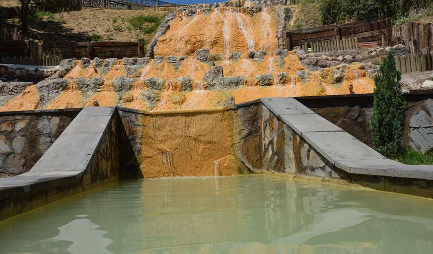 Malatya’nın Şifalı Suyu, Türkiye’nin Dört Bir Yanından Gelenleri Büyülüyor