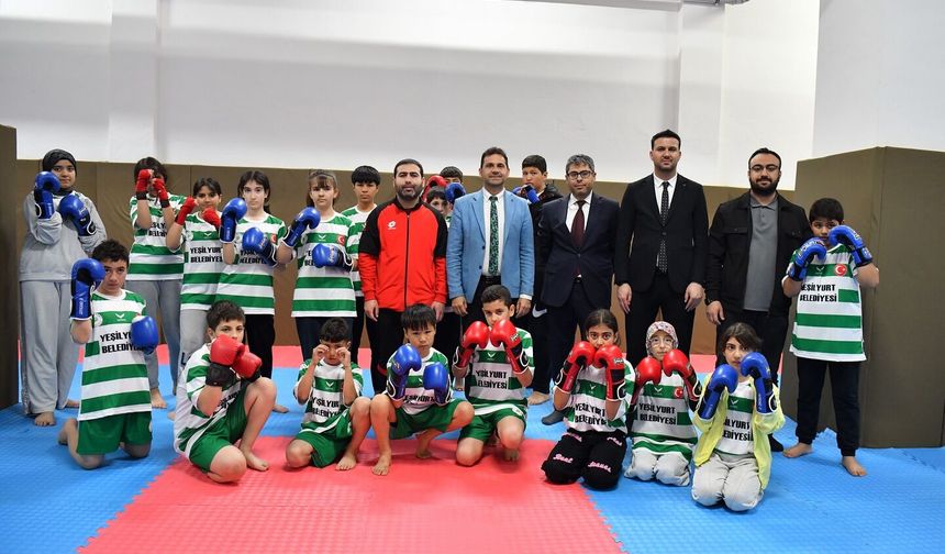 İkizce’de Öğrenciler İçin Büyük Değişim! Spor Salonu Baştan Yenilendi