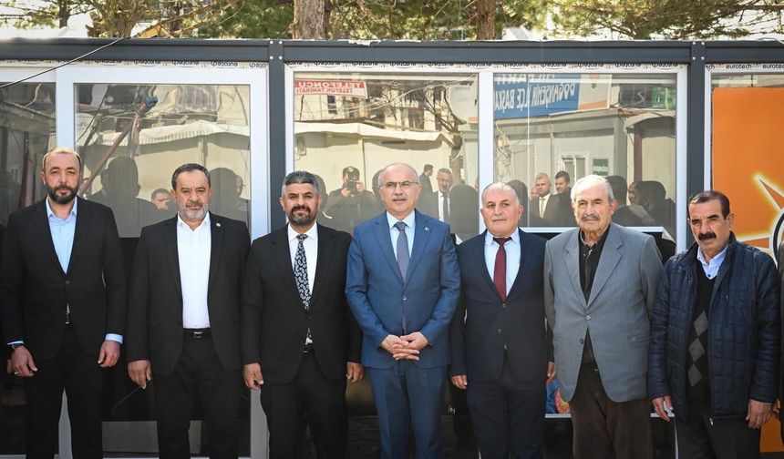 Doğanşehir’de Sürpriz Transfer: CHP’li Meclis Üyesi AK Parti’ye Katıldı!