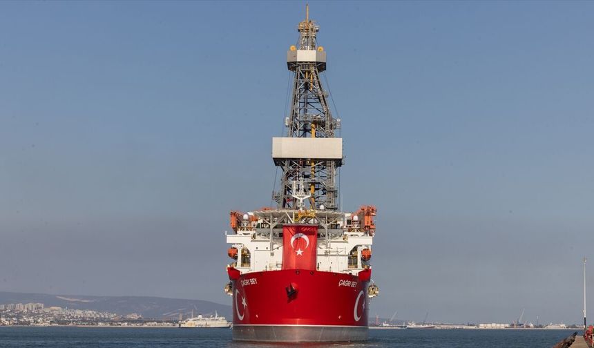 Çağrı Bey derin deniz sondaj gemisi Somali'ye ulaştı