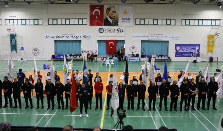 İnönü Üniversitesi’nde Badminton Ligleri Törenle Başladı