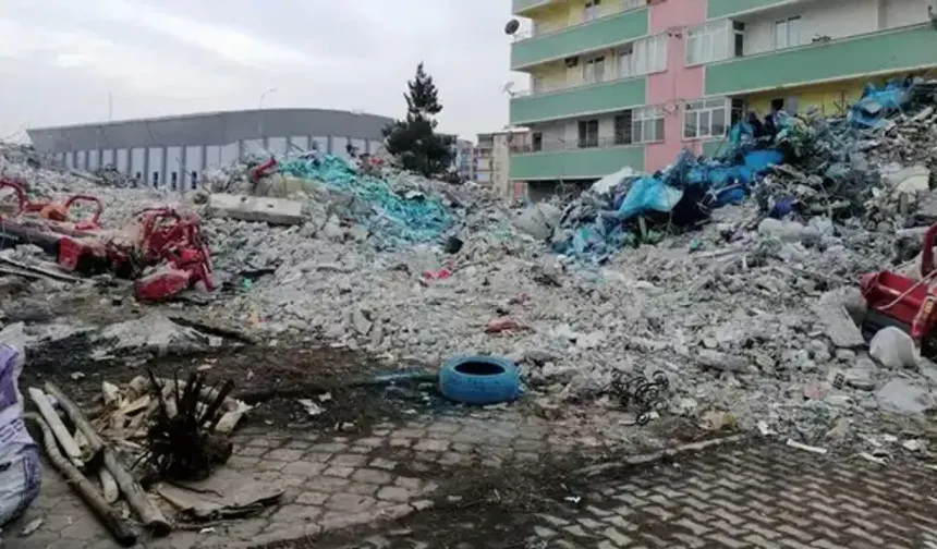 19 canın hesabı soruluyor! Malatya'daki Ermeç Apartmanı davasında kritik rapor krizi