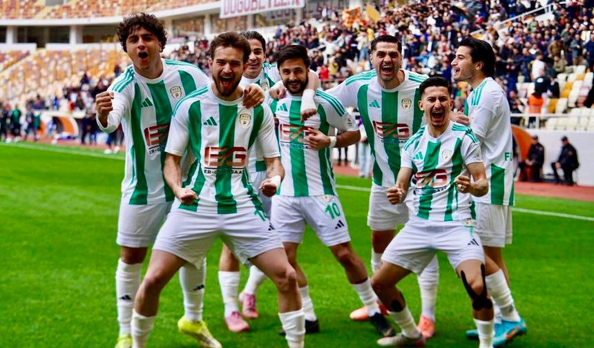 Yeşilyurtspor Rakibine Yarım Düzine Gol Attı: 6-2