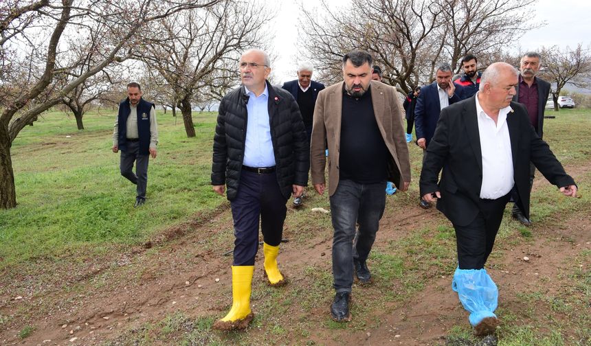 5 İlçeyi Vuran Dolu Sonrası Başkan Sami Er Sahada: "Süreci Yakından Takip Ediyoruz"