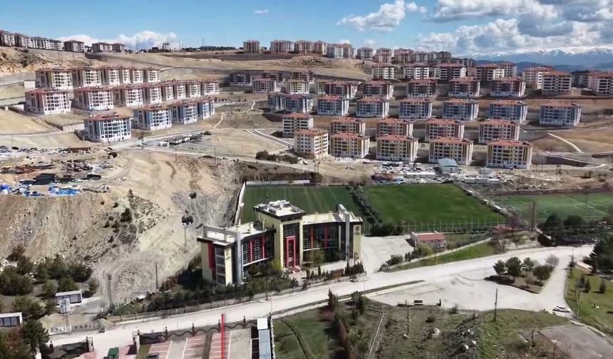 Bahçebaşı'nda Bekleyiş Sona Erdi! 1.235 Konutun Anahtar Teslimi Başlıyor