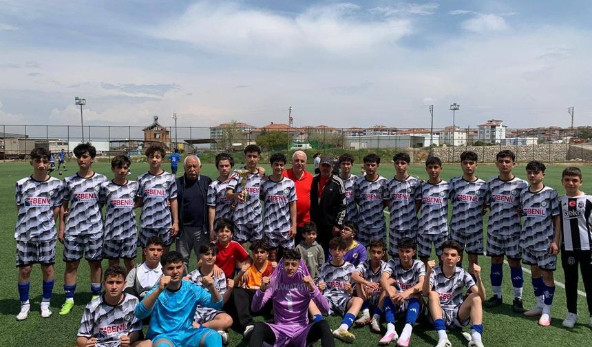 Malatya’da Zirvenin Sahibi Fenerspor! U-15’te Şampiyonluk Geldi