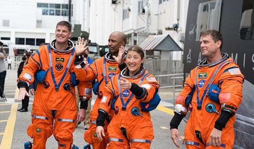 Nasa 54 Yıl Sonra Ay'a İlk İnsanlı Yolculuğu Başlattı