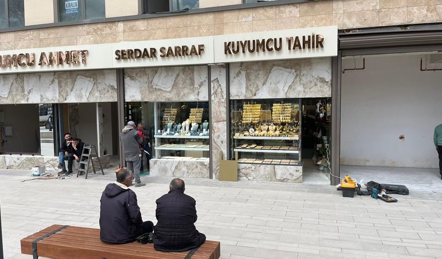 Malatya'da Kuyumcular Çarşısı Yeniden Işıldıyor