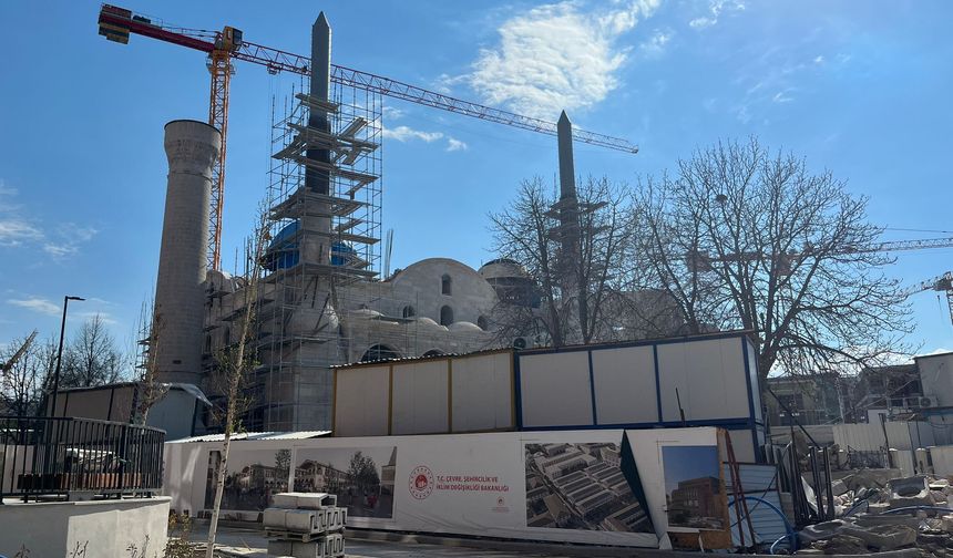 Yeni Cami Bayrama Yetişecek mi?