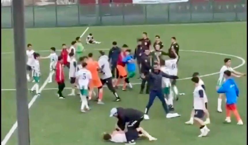 Malatya'da U-14 Gelişim Ligi’nde Yeşil Saha Karıştı