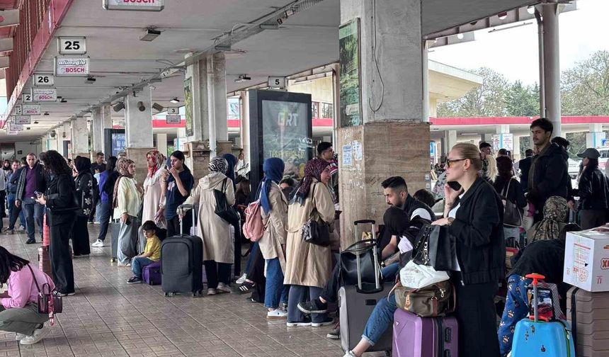 Gaziantep Şehirlerarası Otobüs Terminalinde Kurban Bayramı Yoğunluğu Artıyor