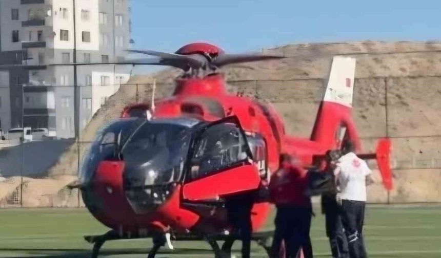 Helikopter Ambulans 62 yaşındaki hasta için Darende’ye İndi!