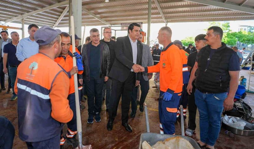 Şehitkamil’de Bayram Boyunca Yoğun Temizlik Mesaisi