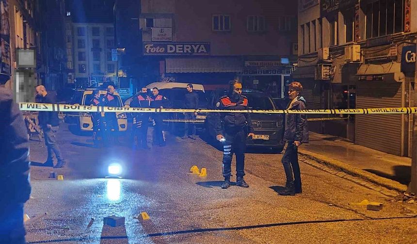 Tunceli'de Sevgilisinden Ayrılan Şahıs Etrafa Rastgele Ateş Etti