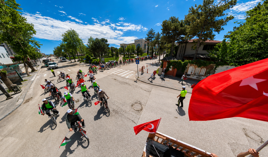 Malatya’da Gazze İçin Pedallar Çevrildi: Yüzlerce Kişiden Filistin’e Destek