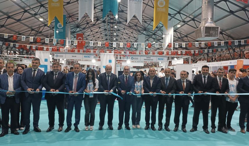 İpek Yolu Kariyer Fuarı Malatya’da Açıldı: Açılışta Dikkat Çeken Mesajlar