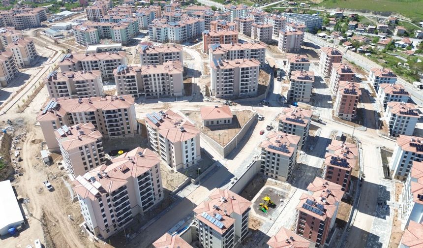 Taştepe’de Geri Sayım Başladı: 3 Bin 900 Konutun Teslimi İçin Bayram Taşkın Tarih Verdi!