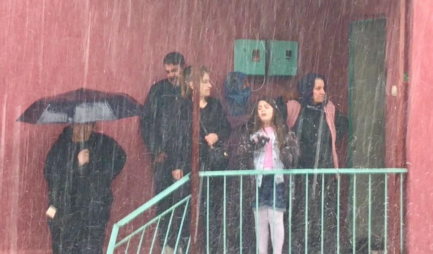 Sağanak Yağmur Malatya’da Hayatı Olumsuz Etkiledi