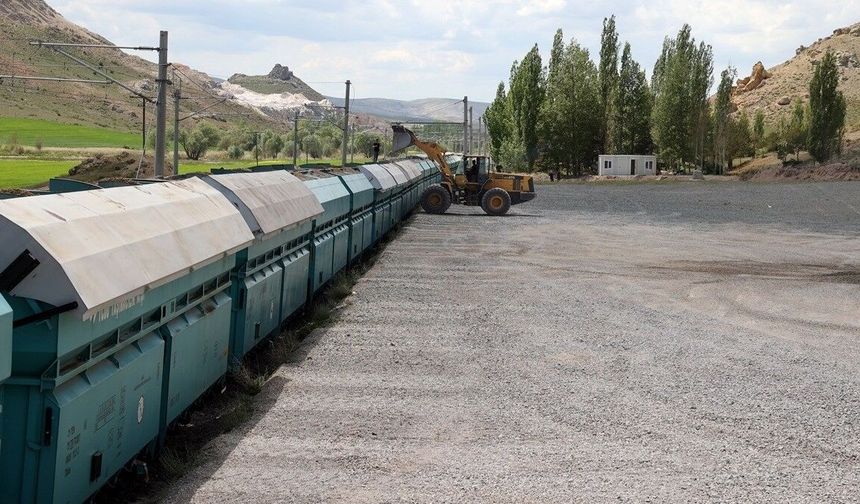 Sivas Belediyesi'nden Lojistik Devrimi: Taşımacılık Maliyeti Yüzde 45 Azaldı!