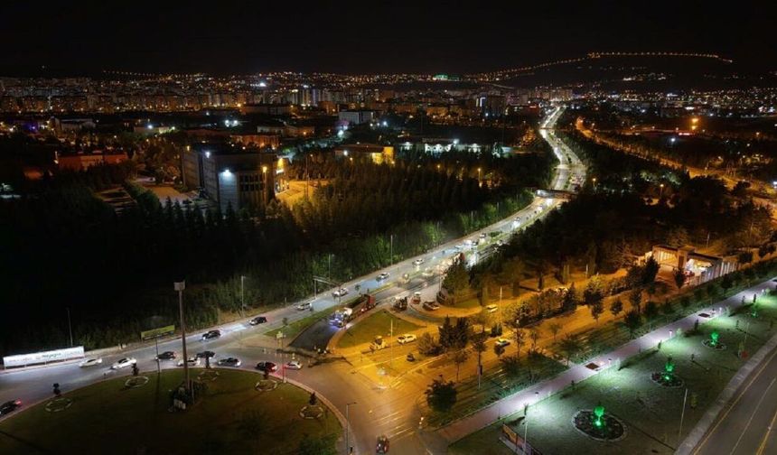 Kayseri'de 14 Milyon TL'lik Asfalt Çalışması Başladı..