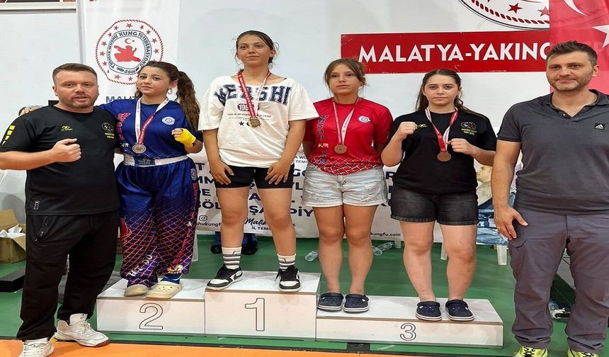 Malatya'da Düzenlenen Wushu Şampiyonasında 17 Madalya Tek Takıma Gitti