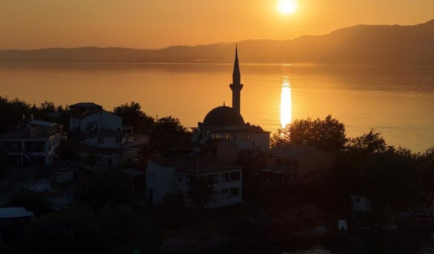Elazığ'da Termometreler 38 Dereceyi Görecek! İşte En Sıcak İlçe...