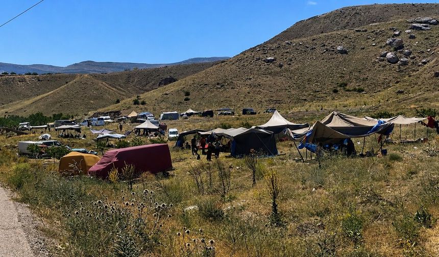Malatya'ya İlk Kafile Geldi! Çadırlar Kuruldu