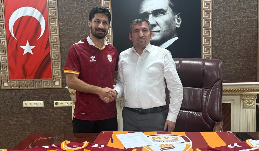 Malatya Yeşilyurtspor'dan Golcü Bombası! Muhammed Enes Yılmaz Resmen İmzayı Attı