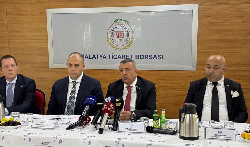 Malatya kayısısı dünya pazarına hazırlanıyor! İhracatçılar yeni sezon öncesi bir araya geldi