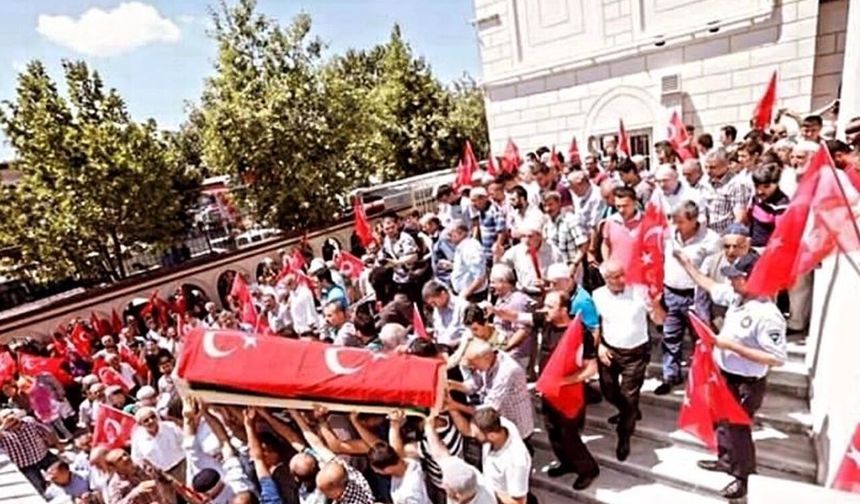 “Bu Düğün Değil” Demişti… 15 Yaşındaki Engin’in O Gece Giydiği Bayramlık Her Şeyi Değiştirdi