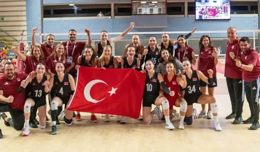 ŞAMPİYON TÜRKİYE! Filenin Sultanları Akdeniz Oyunları’nda Altın Madalyayı Kaptı