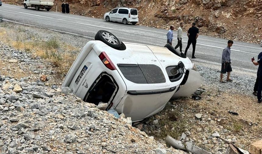Adıyaman-Malatya Yolunda Feci Kaza: Takla Atan Araçta 4’ü Çocuk 6 Kişi Yaralandı !