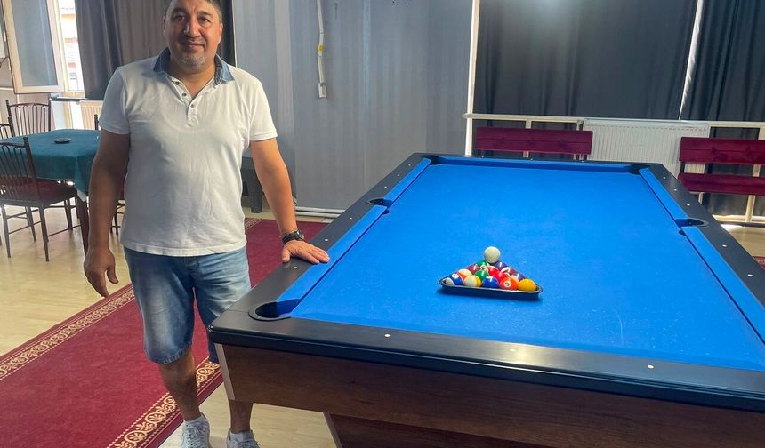 Malatya'da Bilardoya Milli Dokunuş! Erkan Aktı Gençler İçin Kolları Sıvadı