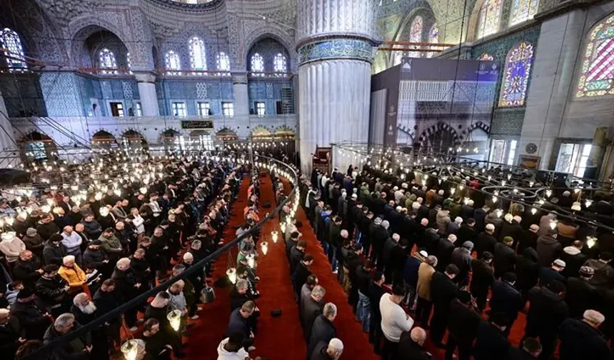 Cuma Mesajları: Gönüllere Dokunan Anlamlı Ve Özlü Sözlerle Hayırlı Cumalar!