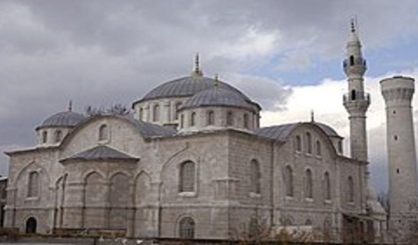 Malatya’da 23 Ekim Cuma Namaz Vakitleri Belli Oldu! İşte Saat Saat Liste