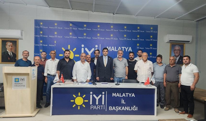 İYİ Parti Yeşilyurt’ta Yeni Yönetim Göreve Başladı: İlk Toplantıda Yol Haritası Masaya Yatırıldı