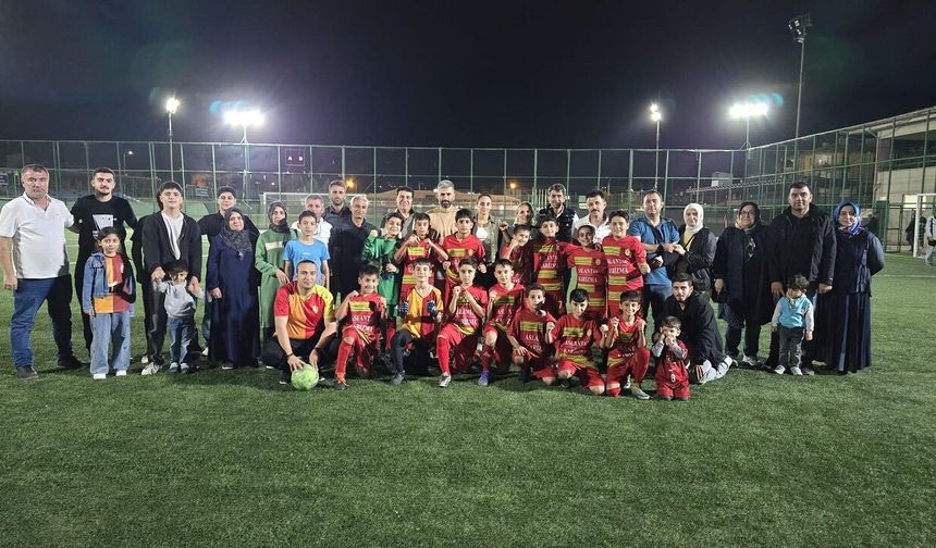 Malatya’da Geleceğin Yıldızları Sahada! U-12 Ligi’nde Heyecan Dorukta