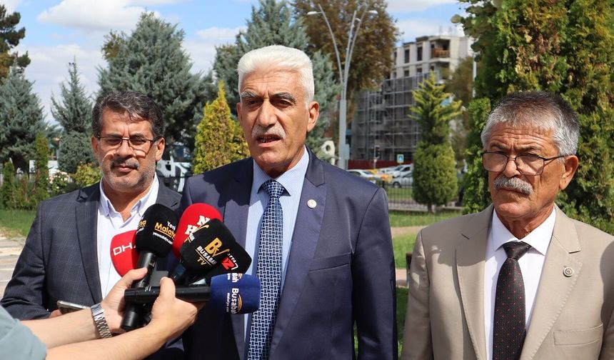 Malatya Kayısısında Büyük Kriz! Kılıç’tan Bakanlığa: “Sen Ne İş Yapıyorsun? Artık Bu Piyasaya Neşter Vurun!”