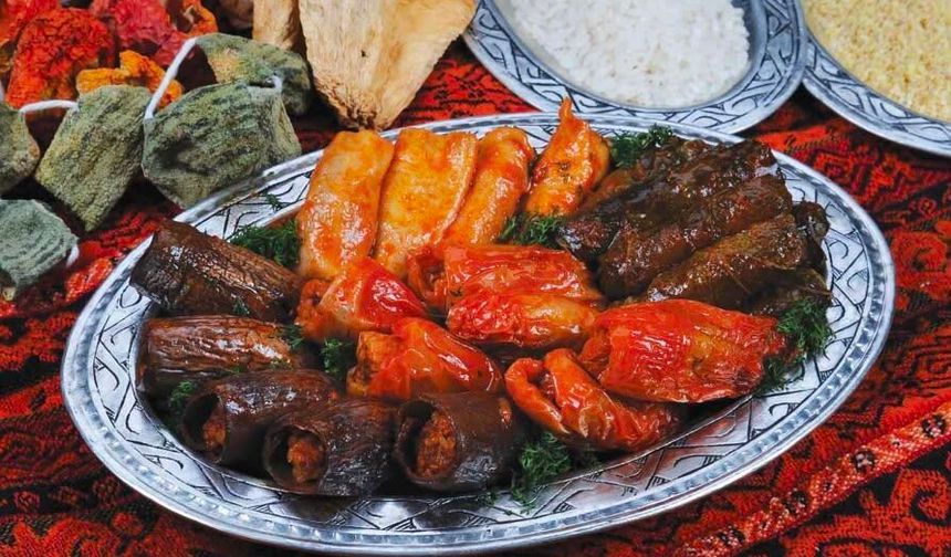 Malatya’nın Bu Lezzetini Bilen Çok Az! Külah Dolması Nasıl Yapılır?