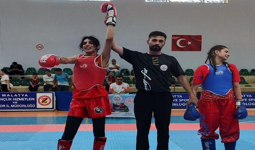 Malatya’daki Wushu Şampiyonasında Elazığ Rüzgârı! 4 Sporcu Şampiyon Oldu