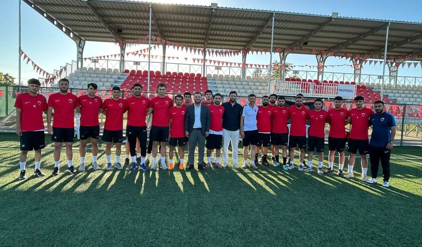 Battalgazi Belediyespor Kadrosunu Açıkladı! 24 Futbolcunun 16’sı Malatyalı