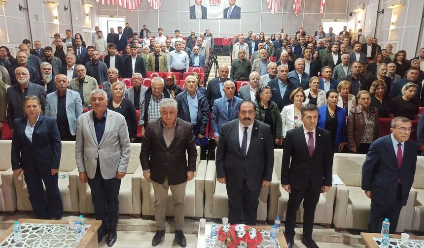 Malatya’da YENİ Parti Kongresinde Dikkat Çeken Mesaj: “Bu Halkı Umutsuz Bırakmayacağız”