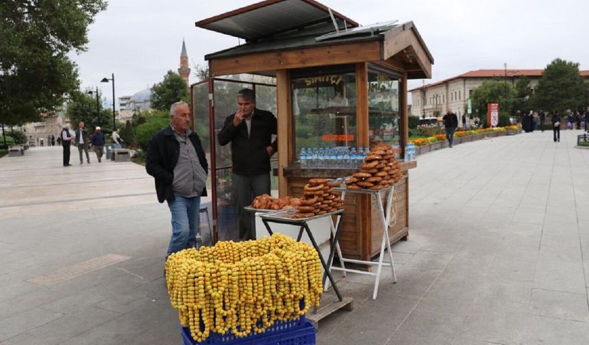 Yılda Sadece Bir Kez Çıkıyor! Kışın Habercisi Alıç Tezgâhlarda