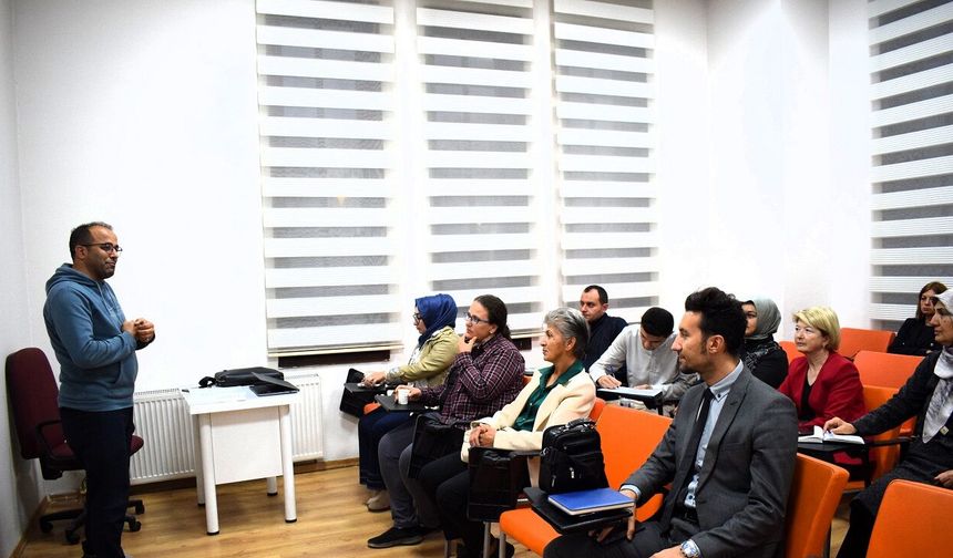 Malatya’da STK’lara Yeni İş Birliği Mesajı: “Yardım İstemekten Daha Fazlası”