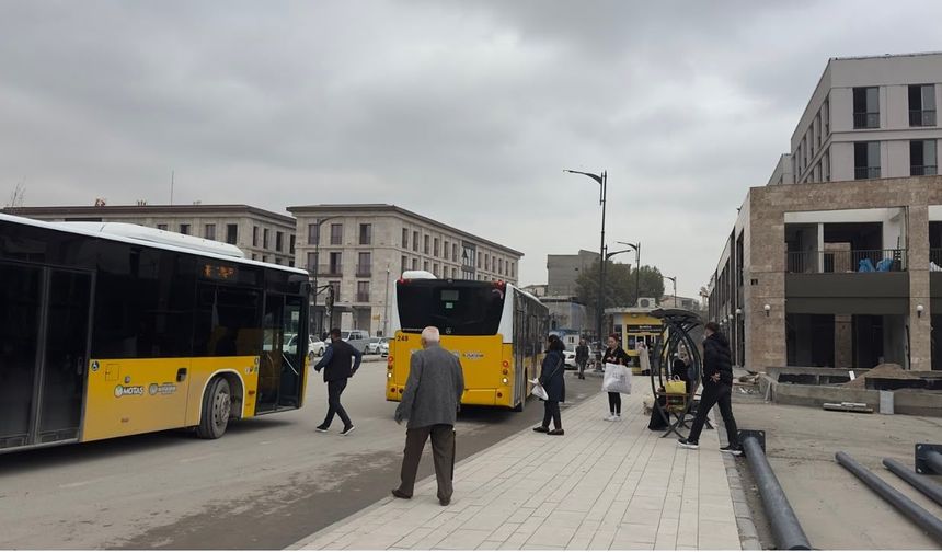 Malatya’da Kış Öncesi Tepki Çeken Görüntü! Vatandaş Yine Açıkta Kalacak
