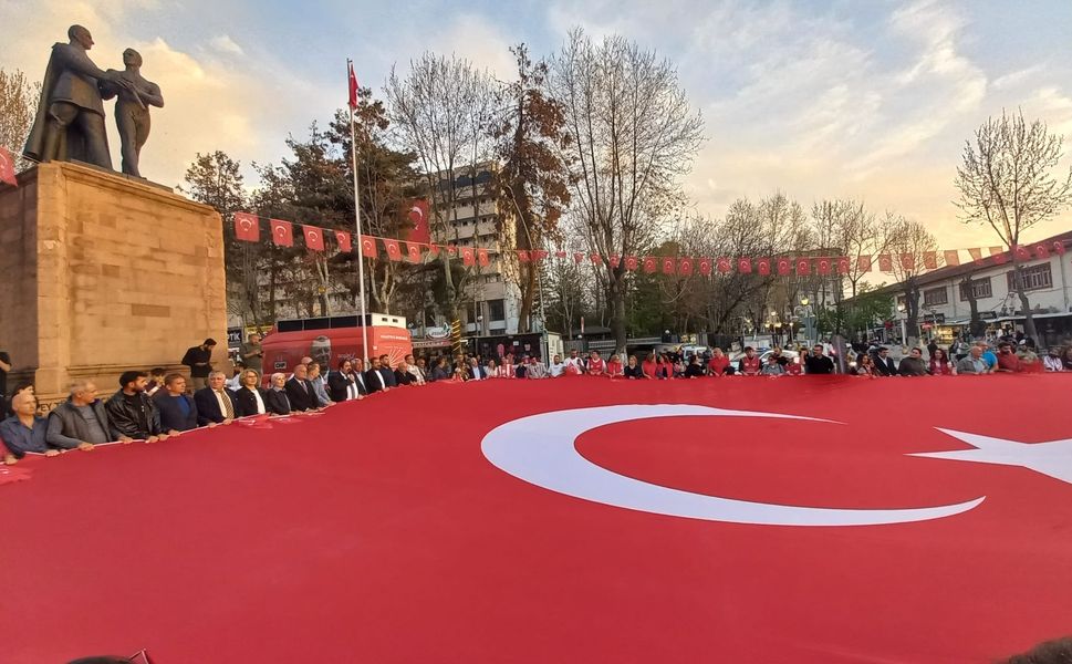 Malatya'nın sokaklarında 23 Nisan coşkusu