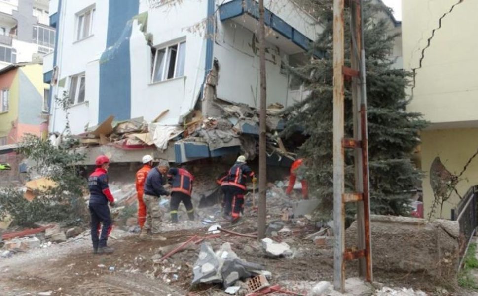 Malatya’da 5,6 depreminde yıkılan binada karar verilecek